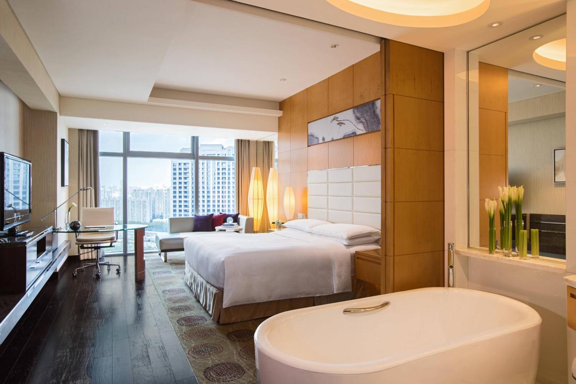 Renaissance Shanghai Putuo Hotel Экстерьер фото