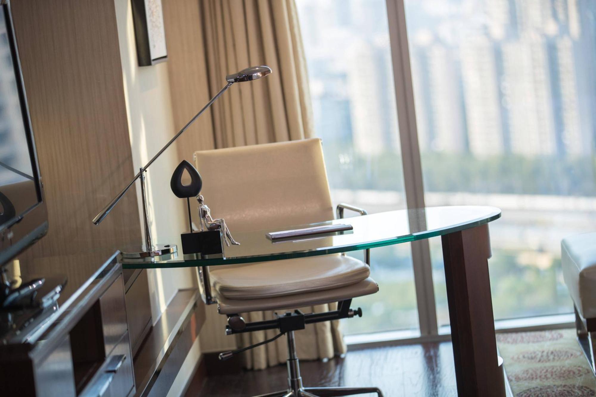 Renaissance Shanghai Putuo Hotel Экстерьер фото